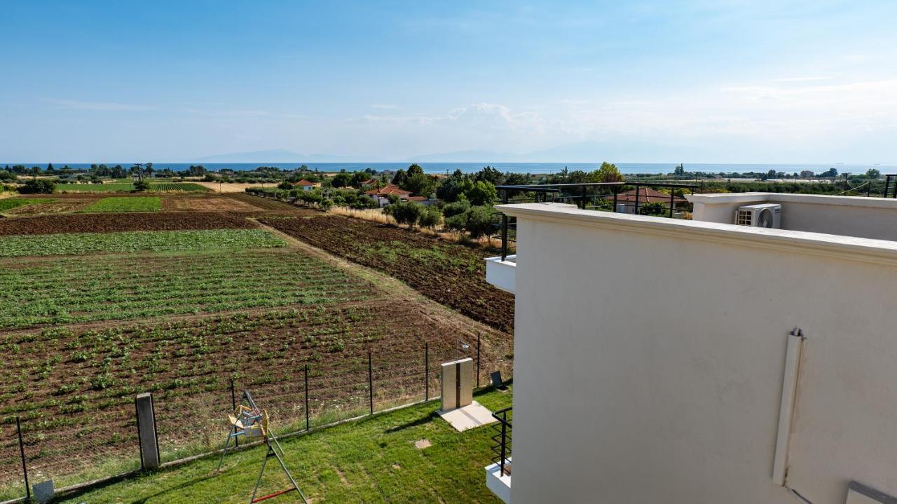 Mythic Villas Epanomi Bagian luar foto