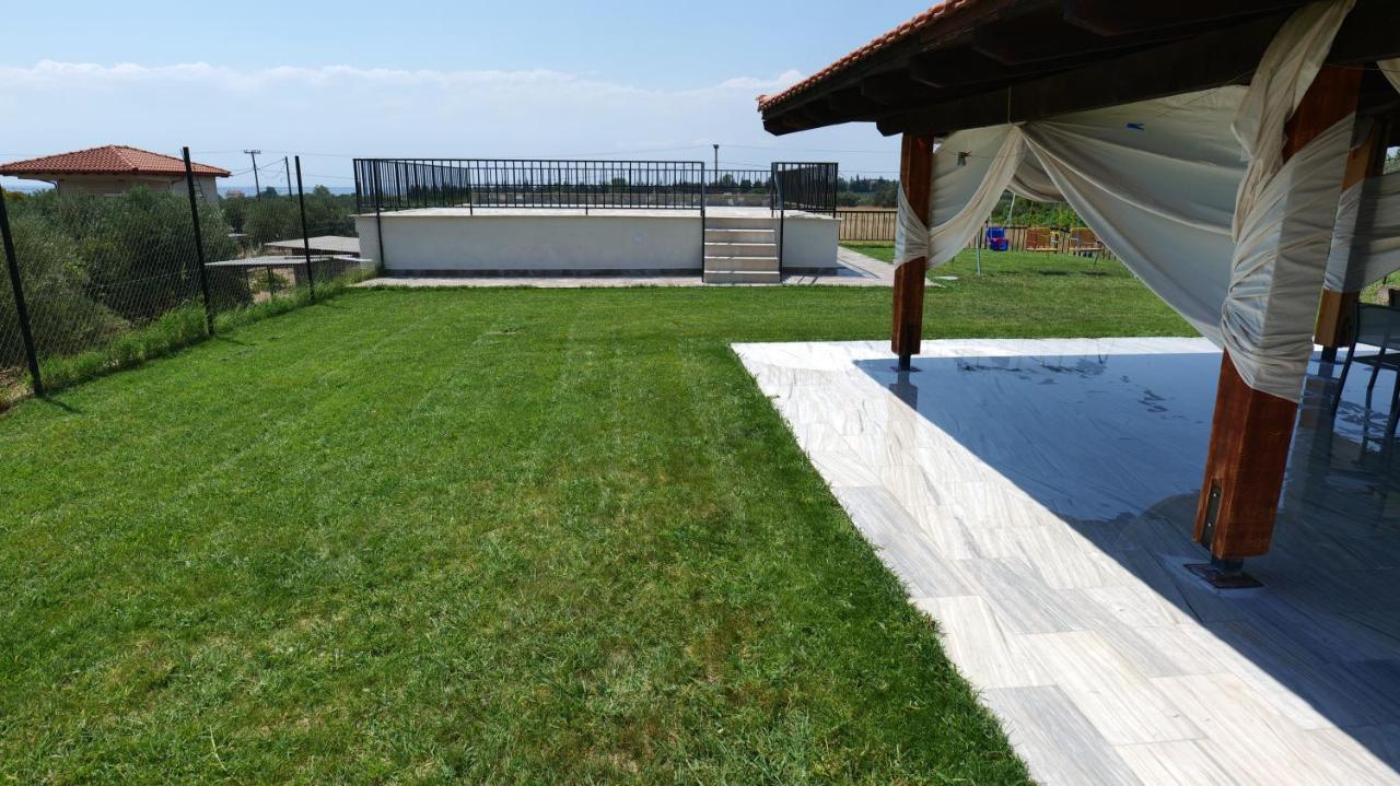 Mythic Villas Epanomi Bagian luar foto