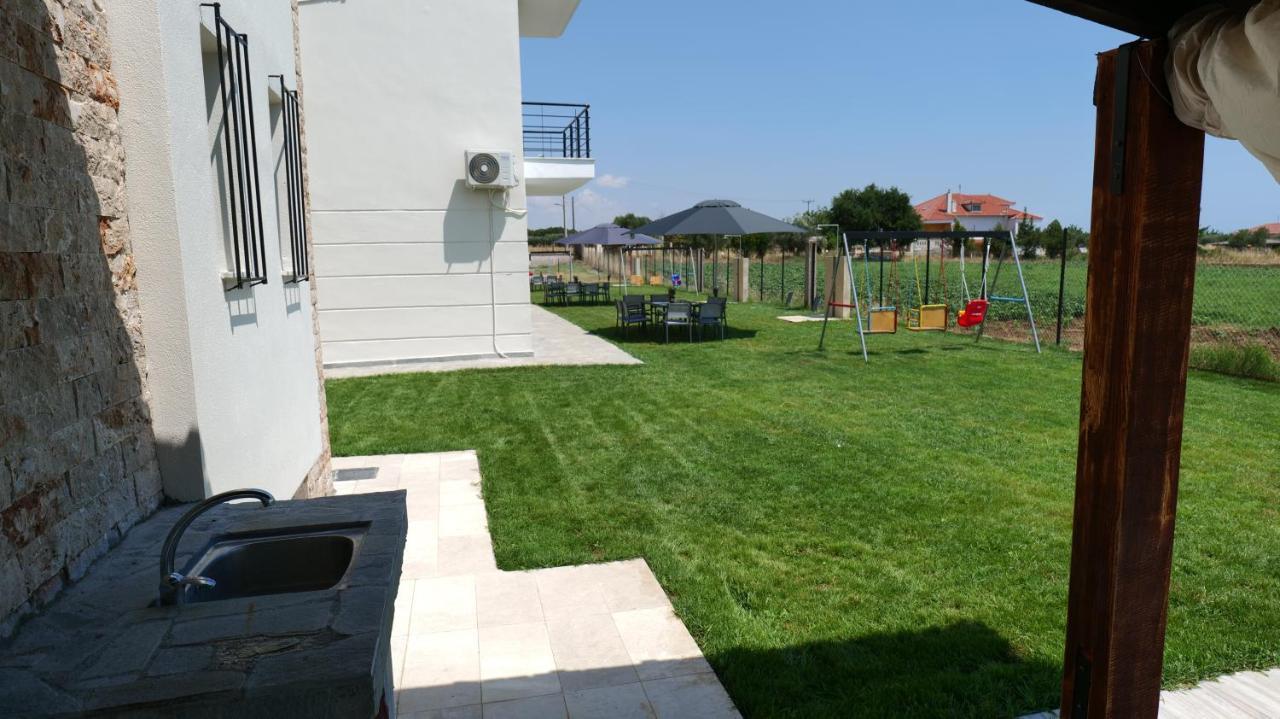 Mythic Villas Epanomi Bagian luar foto