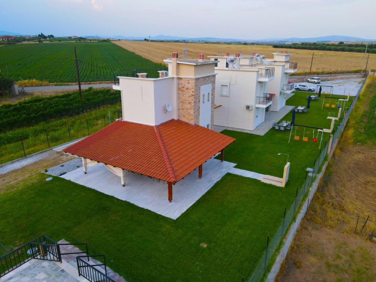 Mythic Villas Epanomi Bagian luar foto