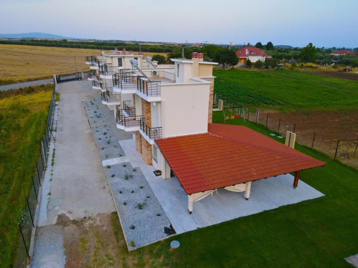 Mythic Villas Epanomi Bagian luar foto